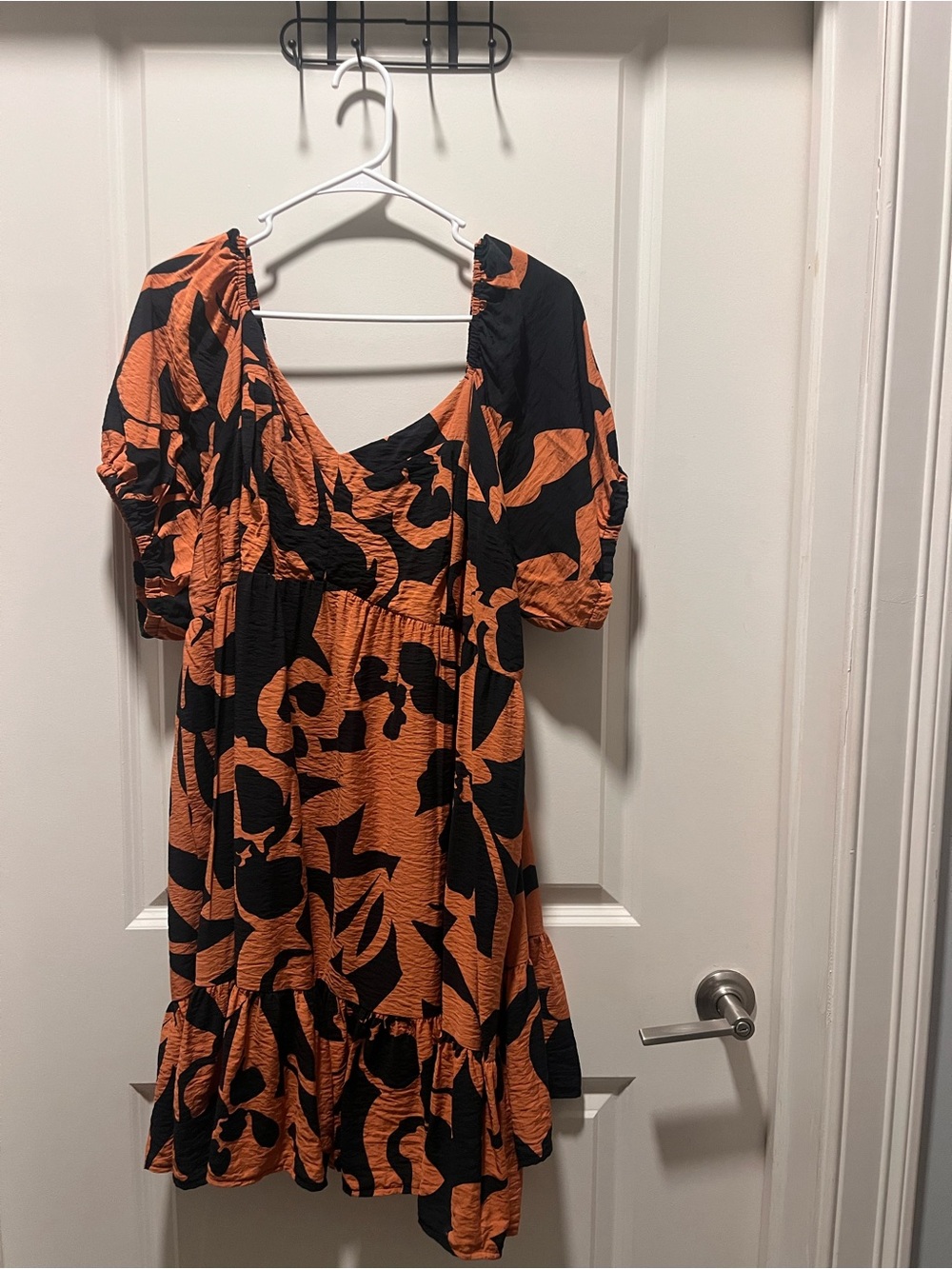 Nine West Orange & Black Puff Sleeve Smocked Dress Size 2X - Picture 3 of 4